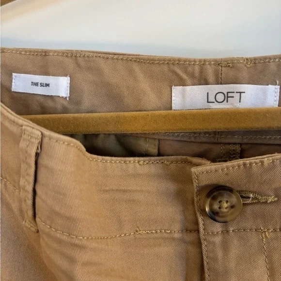 LOFT women's Khaki Chinos - Picture 2 of 2